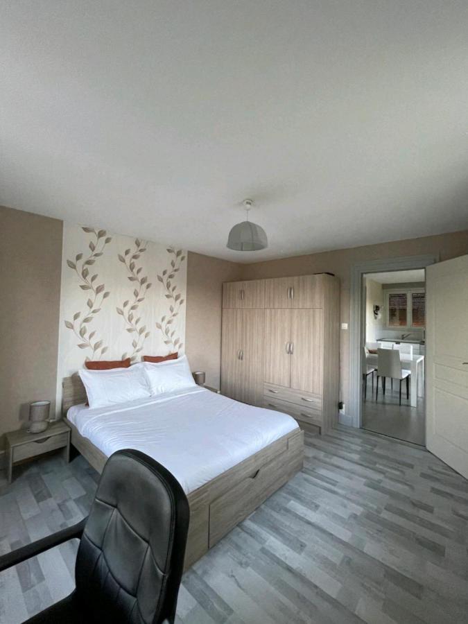 Appartement La Fourmi Verte Bruyeres ภายนอก รูปภาพ